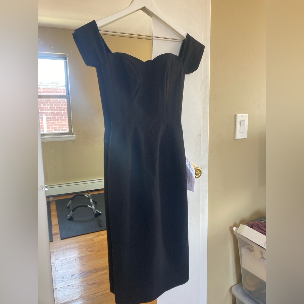 Dress the Population Bailey off-the-shoulder Dress